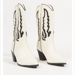 Billini Norva Bone Boots Size 7